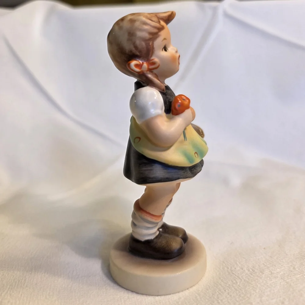 Vintage Goebel Hummel Sister Little Girl With A Basket Figurine TMK 6